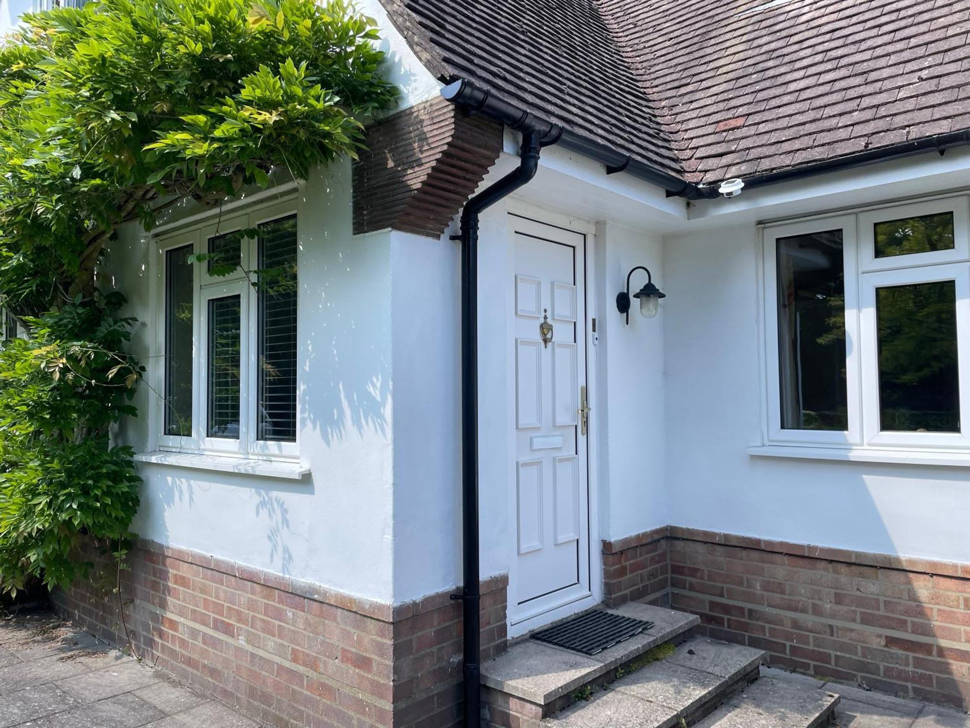 Charming Bournemouth House With Beautiful Spacious Gardens, 5 Min Drive To Beaches, Free Parking For 2-3 Cars Esterno foto